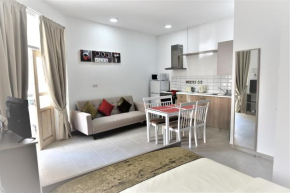 Gregorys Holiday Apartment Larnaca